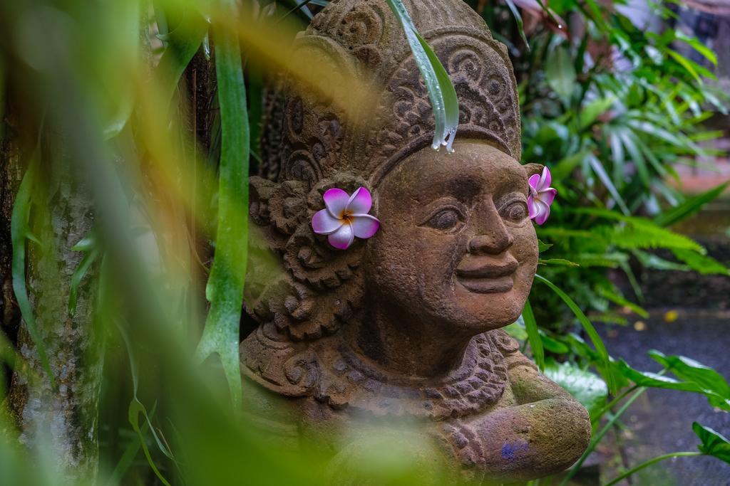 Suarsena Ubud Exterior photo
