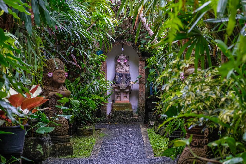 Suarsena Ubud Exterior photo